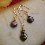 Red Pearl Necklace, Gold