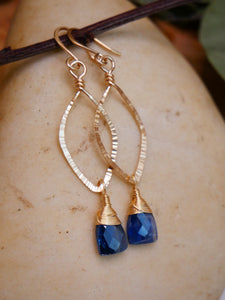 Kyanite Hammered Leaf Hoops Gold