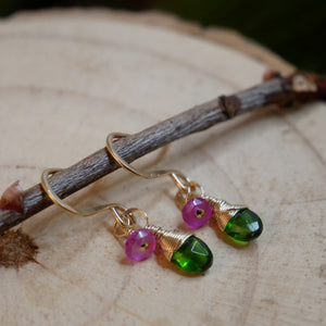 Chrome Diopside and Pink Sapphire Gold