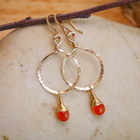 Carnelian Hammered Hoop Gold